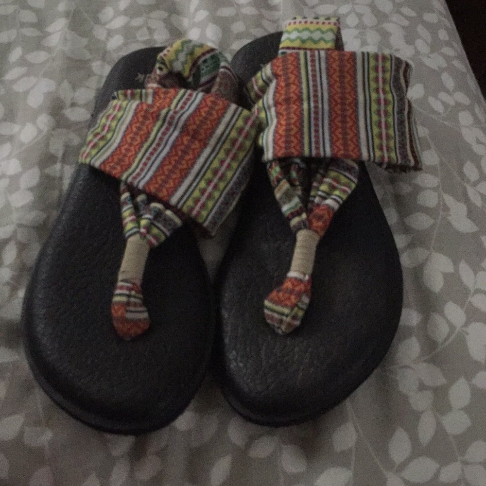 Sanuk sling sandals